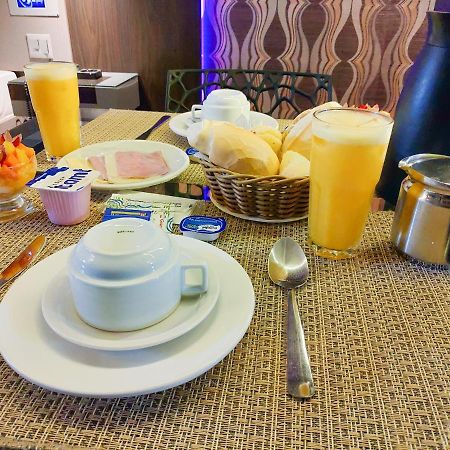 Motel Dallas 벨루오리존치 외부 사진