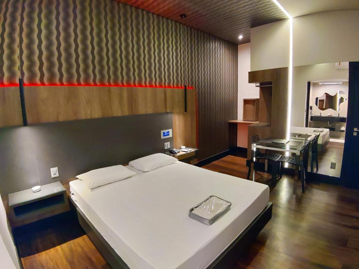 Motel Dallas 벨루오리존치 외부 사진